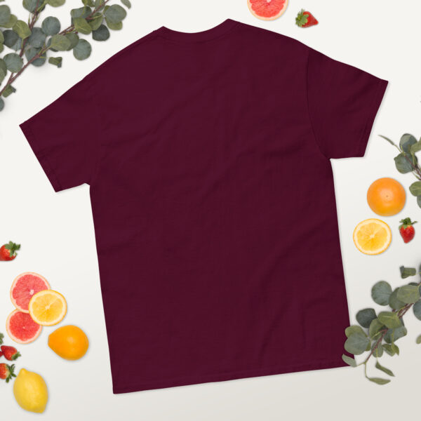 Klassisches Unisex T-Shirt